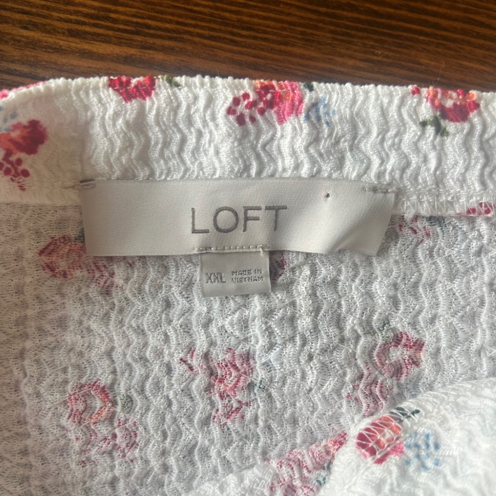 Loft Sweet Red Rose Crinkle Blouse Top XXL - Picture 3 of 3